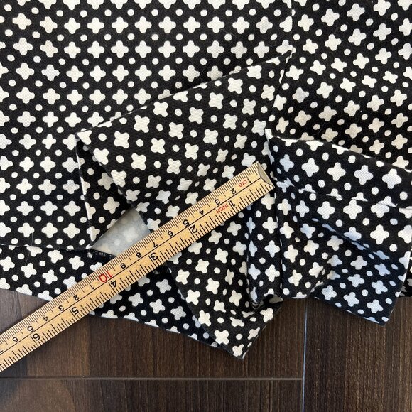 J. Crew Stretch Shorts City Fit Size 8 Black White Geometric Retro Modern - Picture 14 of 14